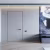 Плинтус алюминиевый скрытый с подсветкой Laconistiq Strong Черный RAL 9005 42-21-300 матовый 3000×80×13,1 фото в интерьере