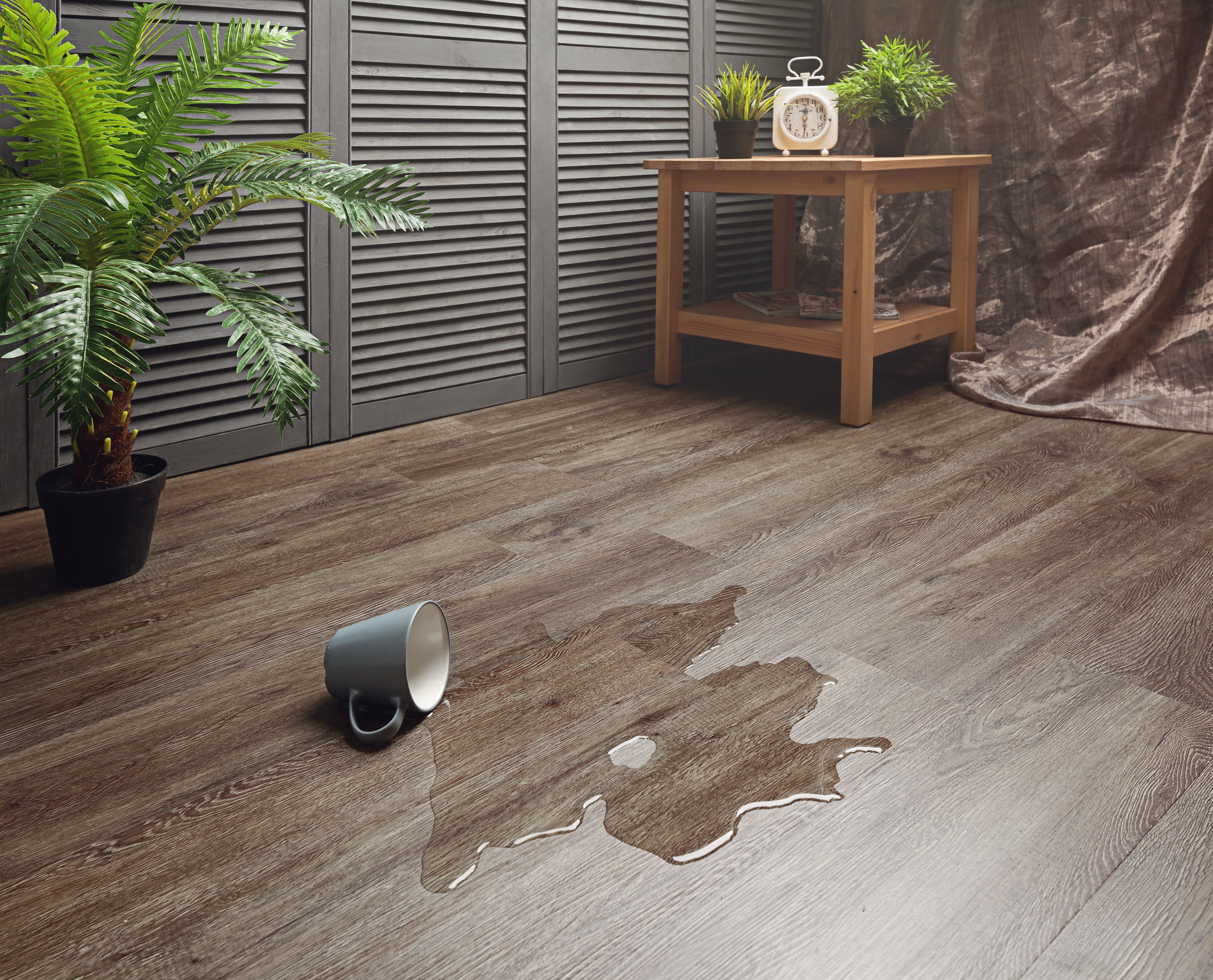 Кварцвиниловая плитка Aquafloor клеевая Classic Glue AF5517 1219,2×177,8×2 фото в интерьере