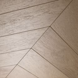 Кварцвиниловый SPC ламинат Aquafloor Chevron Premium AF7014CVR французская ёлка 690×120×6,5