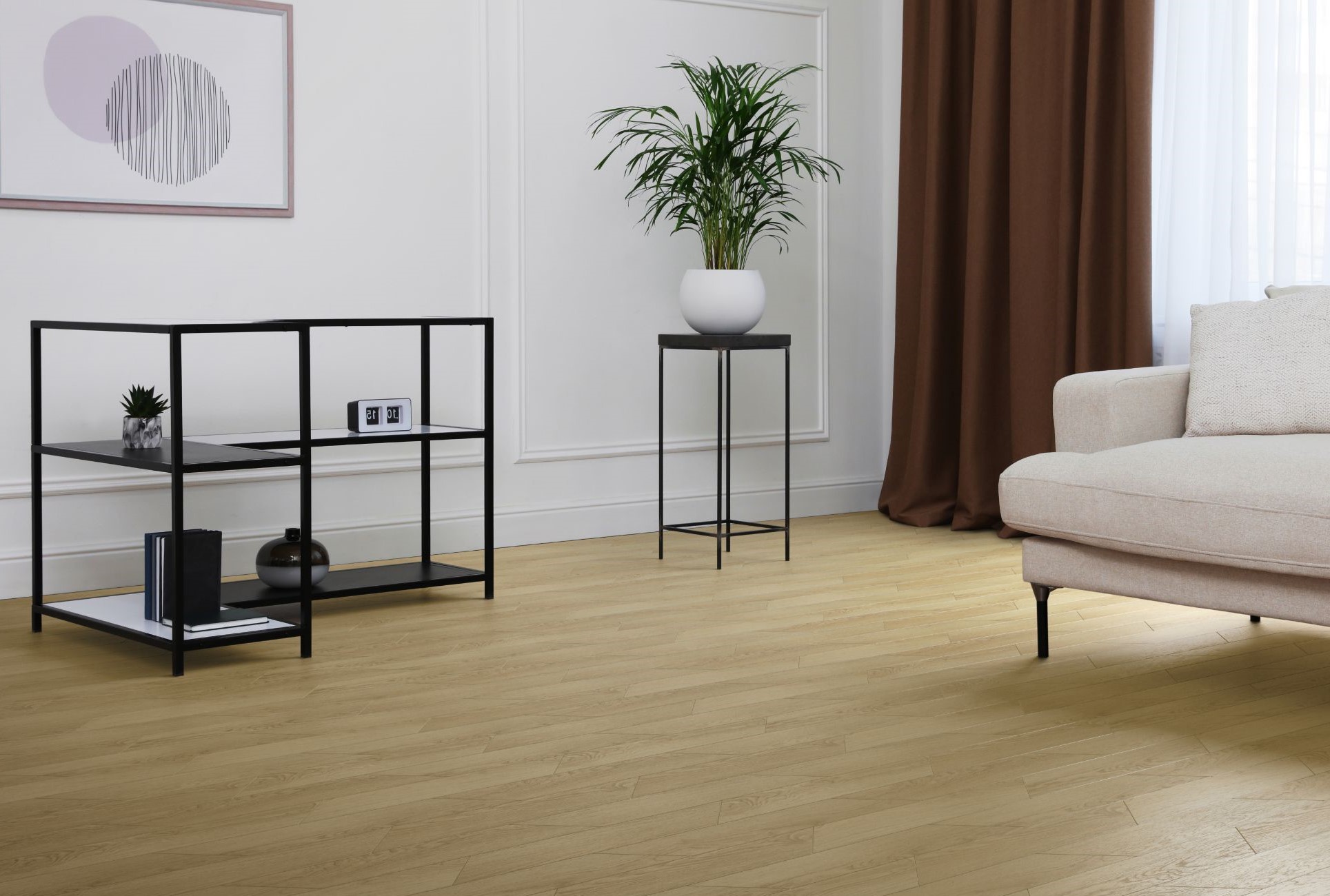 Кварцвиниловый SPC ламинат Aquafloor Chevron Premium AF7016CVR французская ёлка 690×120×6,5 фото в интерьере