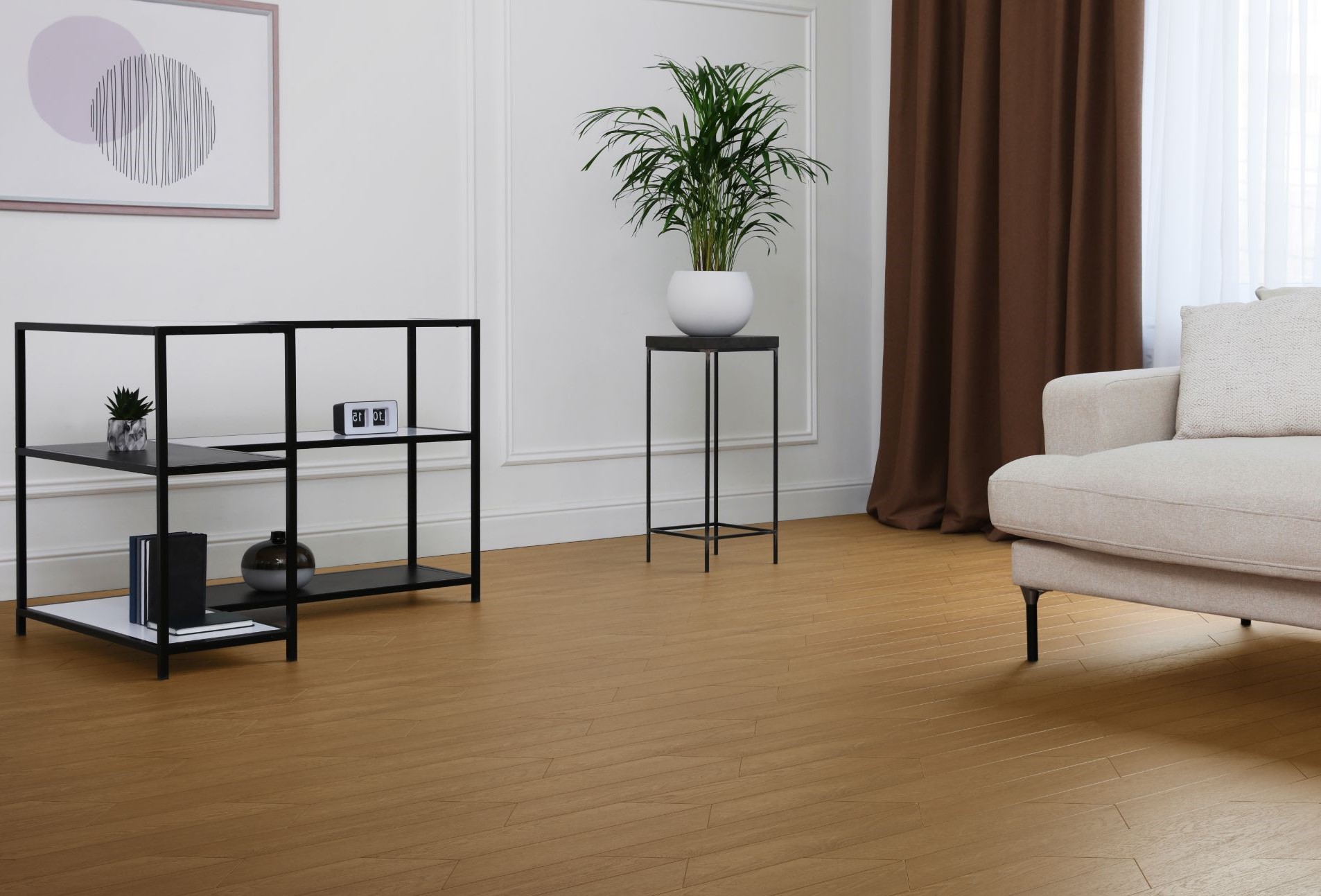 Кварцвиниловый SPC ламинат Aquafloor Chevron Premium AF7020CVR французская ёлка 690×120×6,5 фото в интерьере