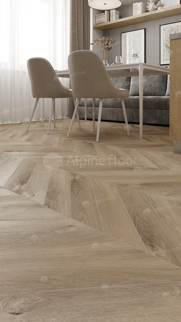 Кварцвиниловая плитка Alpine Floor клеевая Chevron Alpine LVT Дуб Синистра Chevron ECO 20-6 французская елка 555×127×2,5 фото в интерьере
