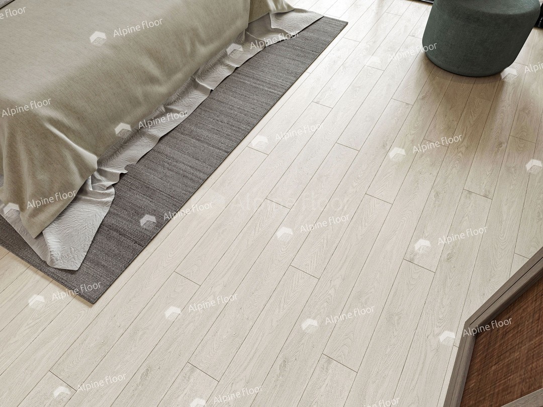 Кварцвиниловый SPC ламинат Alpine Floor Grand Sequoia Village Атланта ECO 11-207 1220×125×4 фото в интерьере