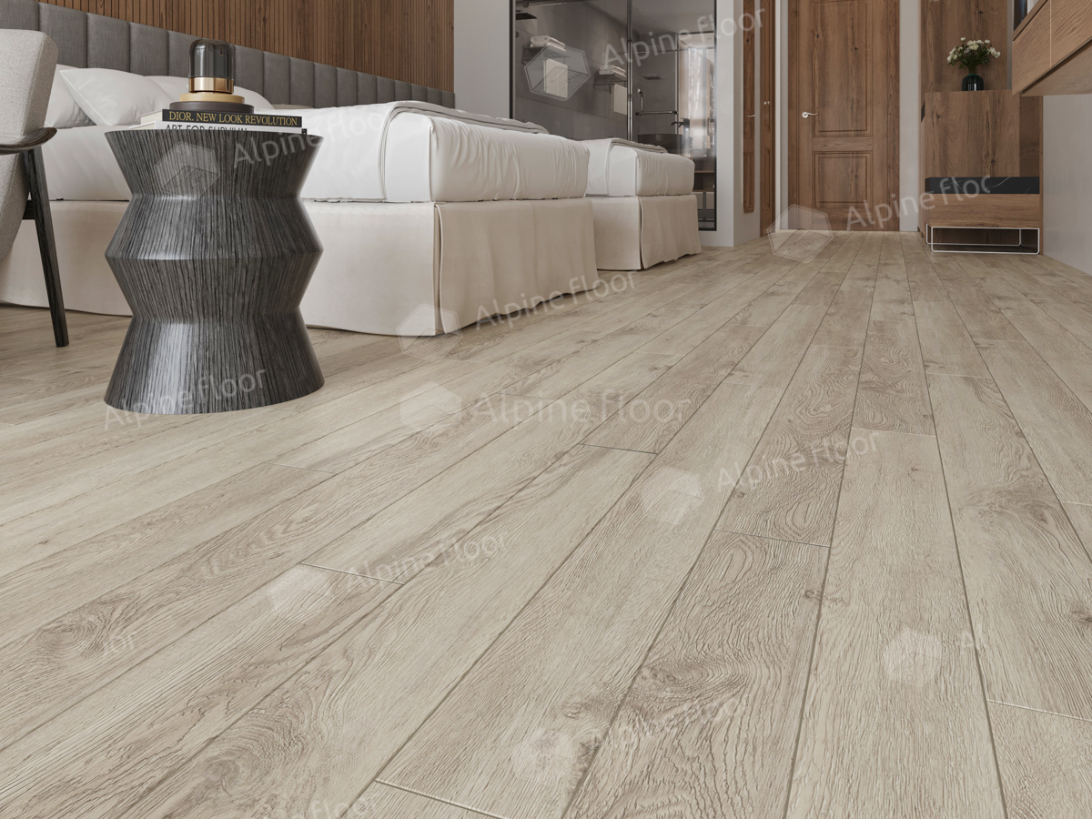 Кварцвиниловый SPC ламинат Alpine Floor Grand Sequoia Village Карите ECO 11-907 1220×125×4 фото в интерьере