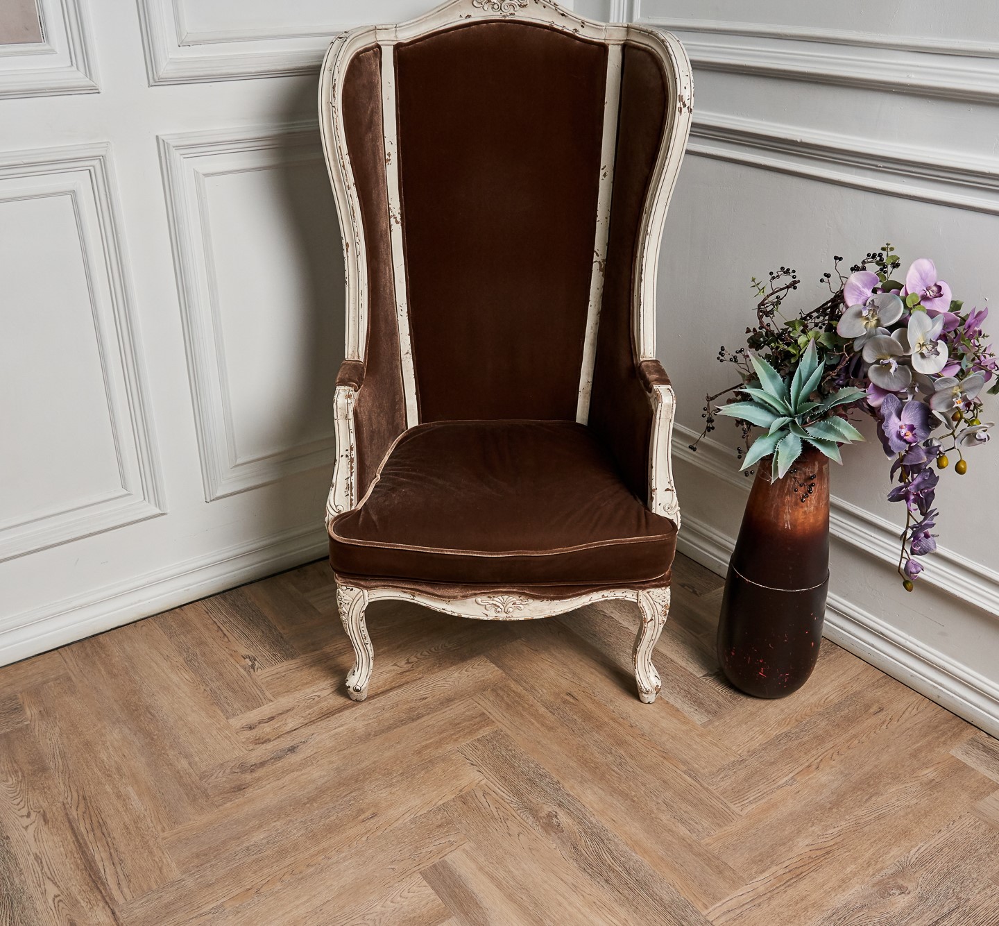 Кварцвиниловая плитка Vinilam клеевая Parquet Herringbone Glue Паркет Северный GD11133 венгерская елка 762×152,4×2,5 фото в интерьере