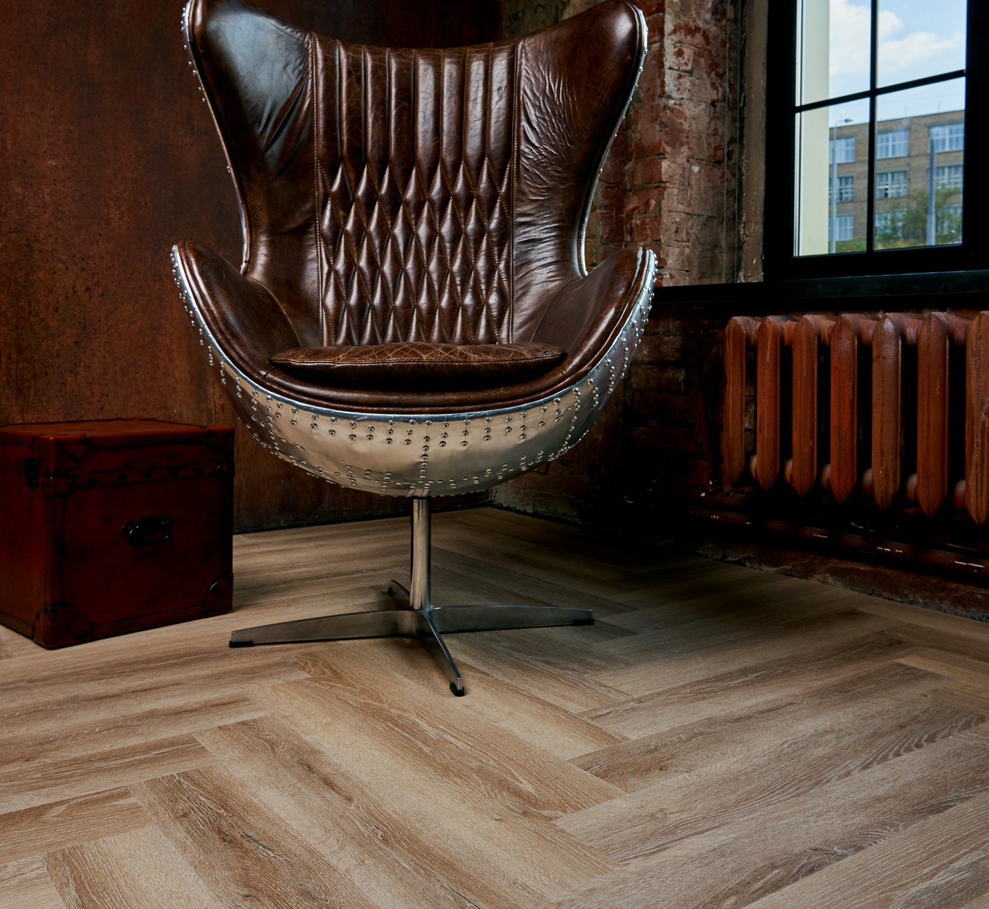 Кварцвиниловая плитка Vinilam клеевая Parquet Herringbone Glue Паркет Классический GD11166 венгерская елка 762×152,4×2,5 фото в интерьере