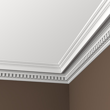 Потолочный плинтус под покраску Европласт 1.50.111 2000×118×112 фото в интерьере