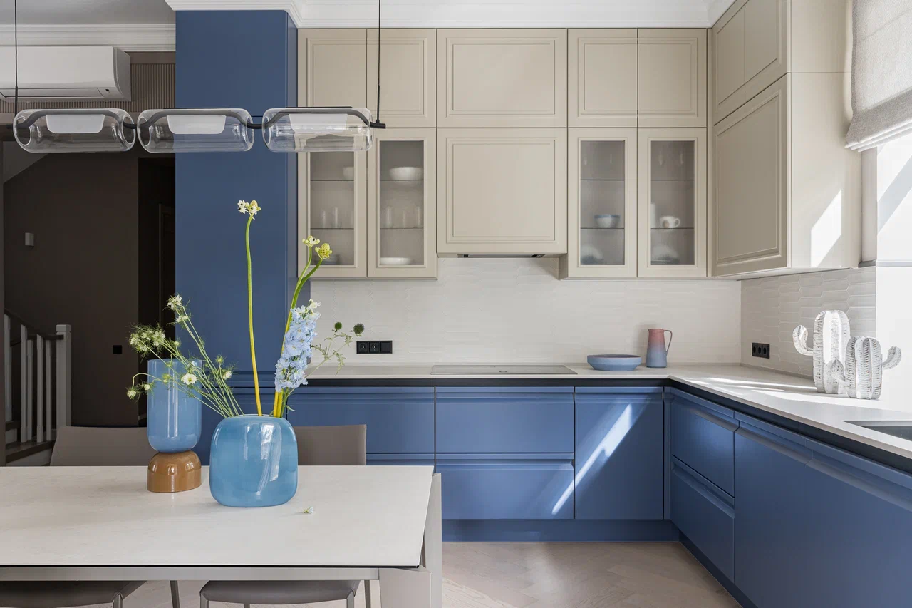 Композитная паркетная доска Quartz Parquet Штучный паркет Дуб Песочный 44-408 венгерская елка 400×100×5 фото в интерьере