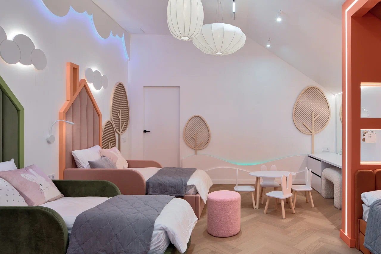 Композитная паркетная доска Quartz Parquet Штучный паркет Дуб Бисквитный 44-1258-07 венгерская елка 400×100×5 фото в интерьере