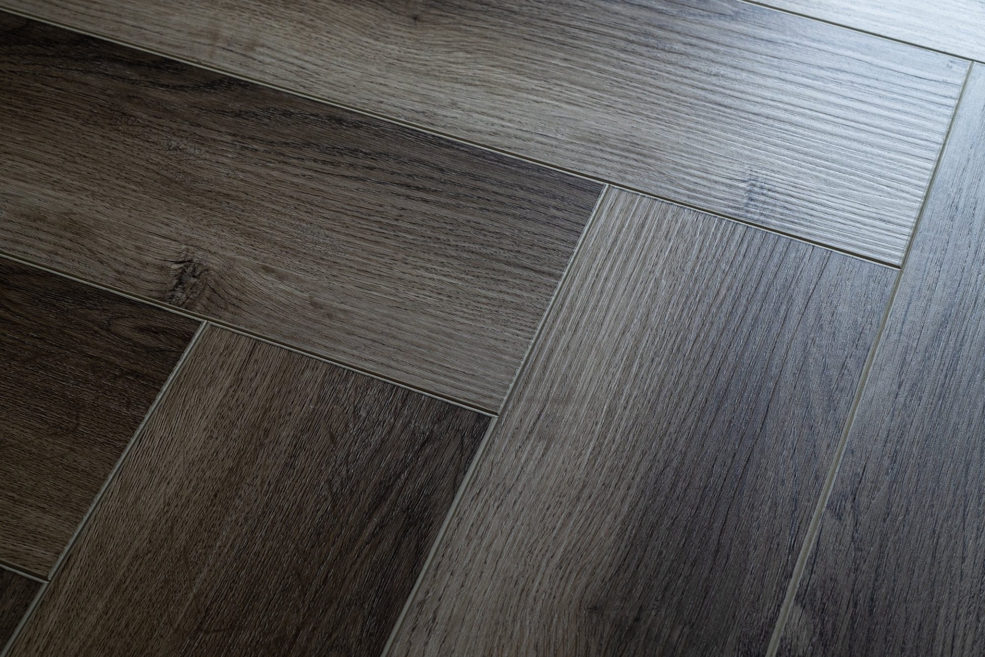 Кварцвиниловая плитка Damy Floor клеевая London LVT Оксфорд Oxford 200410EL-12-LVT венгерская елка 590×118×2,5
