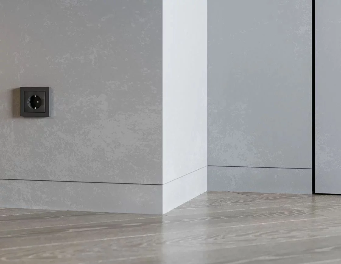 Плинтус алюминиевый скрытый с подсветкой Laconistiq Regular Черный муар RAL 9005 41-31-300 3000×80×13 фото в интерьере Плинтус алюминиевый скрытый с подсветкой Laconistiq Regular Черный муар RAL 9005 41-31-300 3000×80×13 фото в интерьере