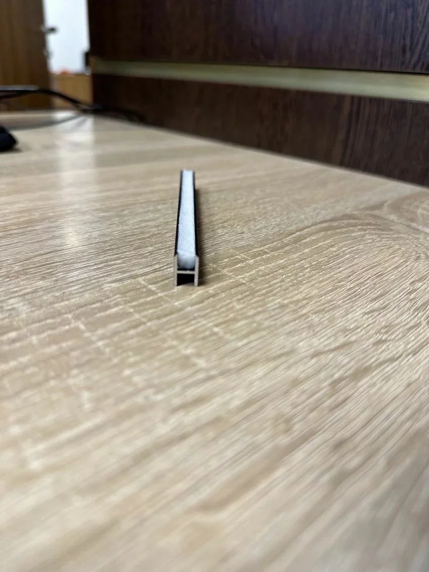 Профиль алюминиевый теневой Laconistiq Dual Черный муар RAL 9005 22-31-300 3000×8,6×12