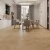 Кварцвиниловый SPC ламинат Evofloor Parguet Click Oak Sand Дуб Песочный HP 0090 венгерская елка 600×125×4 фото в интерьере
