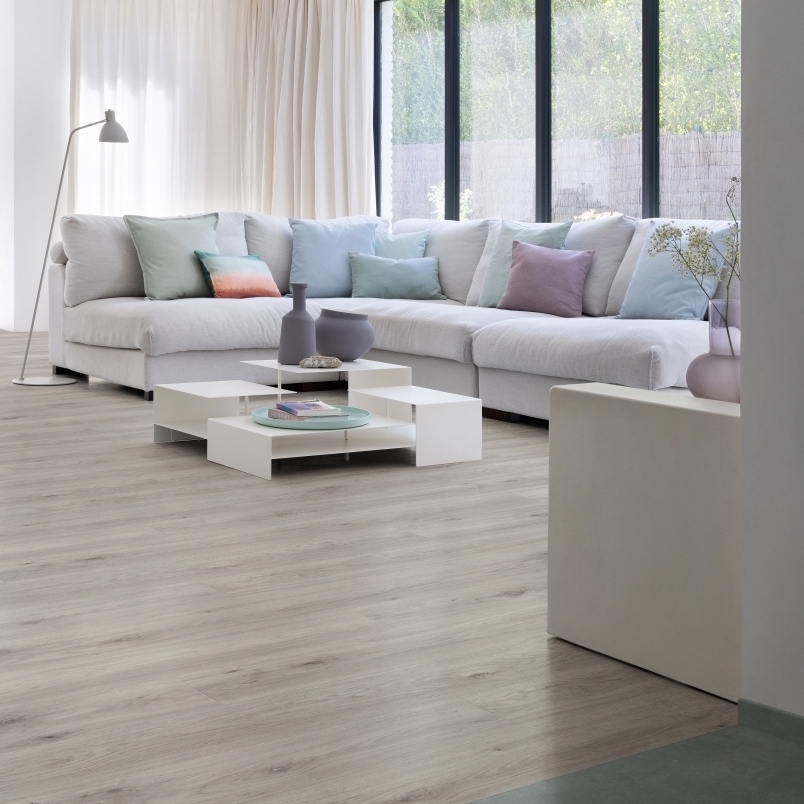 Кварцвиниловая плитка Moduleo клеевая Roots Sierra Oak 58936 1320×196×2,5 фото в интерьере