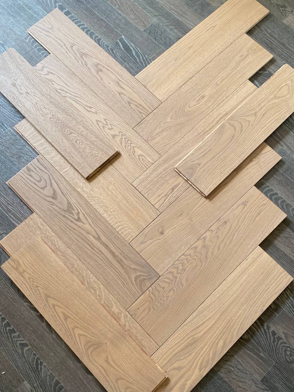 Инженерная доска Eparket Дуб Shuya натур УФ лак венгерская елка 540×90×15 Инженерная доска Eparket Дуб Shuya натур УФ лак венгерская елка 540×90×15