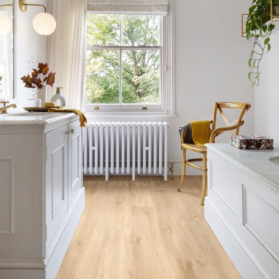 Кварцвиниловая плитка Moduleo клеевая Roots Galtymore Oak 86237 1498×214×2,5 фото в интерьере