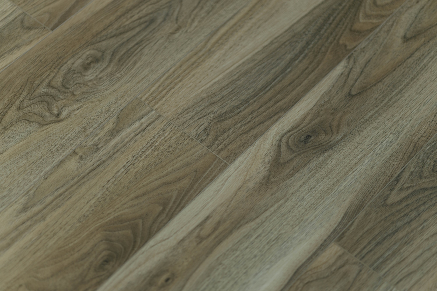 Кварцвиниловая плитка Art East клеевая Art Tile Premium Орех Форте 151-2 ATP 1219,2×184,15×2,5