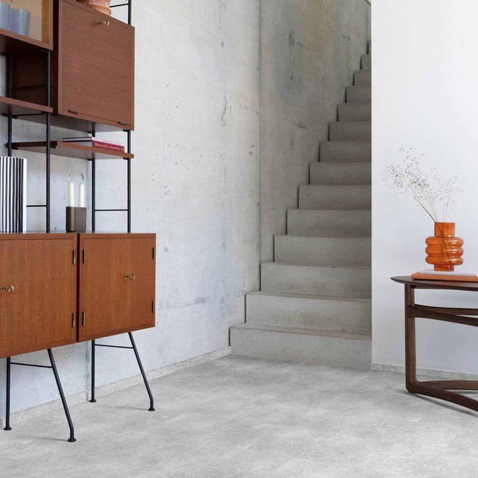 Кварцвиниловая плитка Moduleo клеевая Roots Cantera 46921 659×329×2,35 фото в интерьере