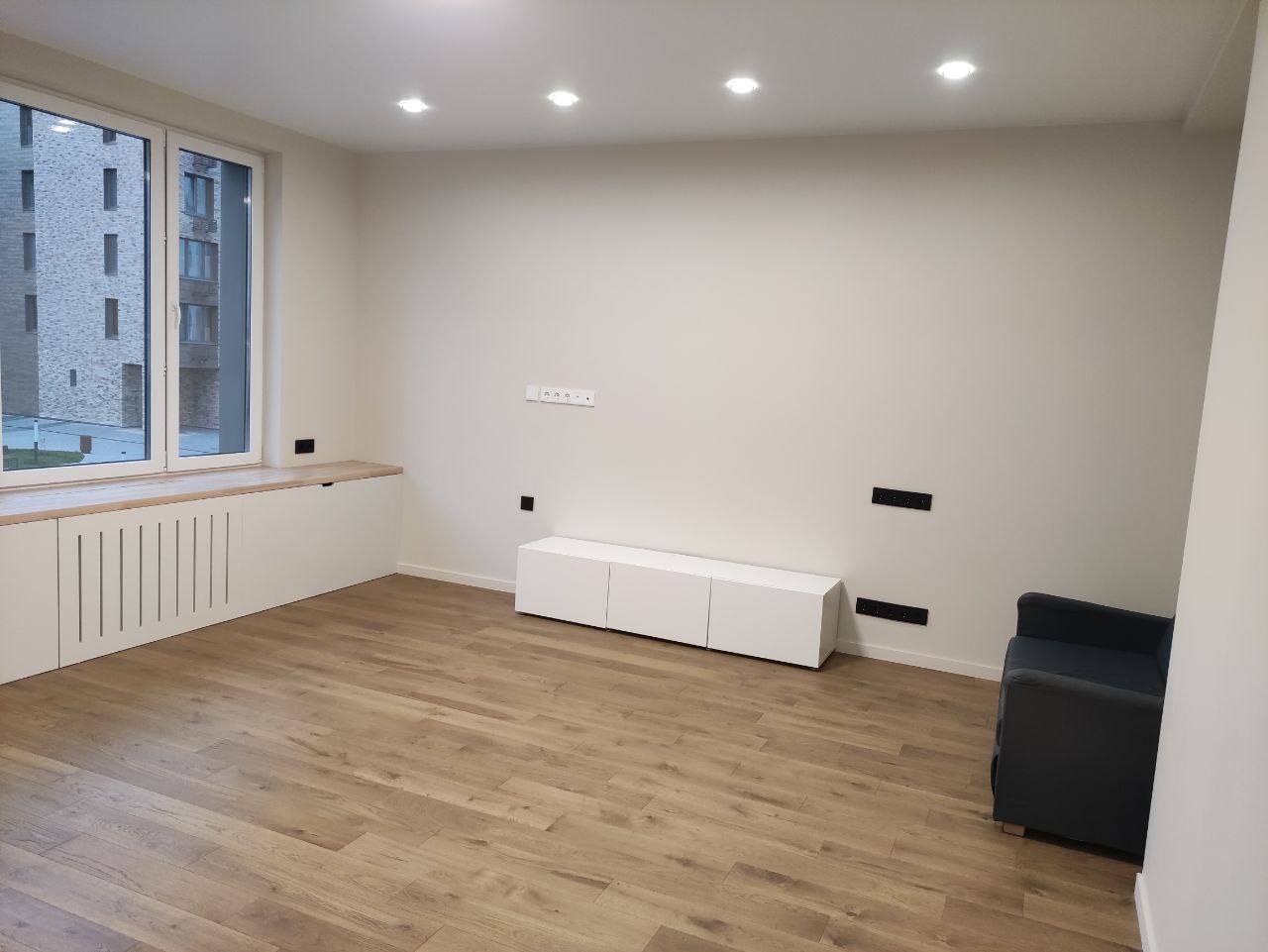 Инженерная доска Gran Parte Дуб Амбра Ambra 012 классик 500−1400×155×15 фото в интерьере