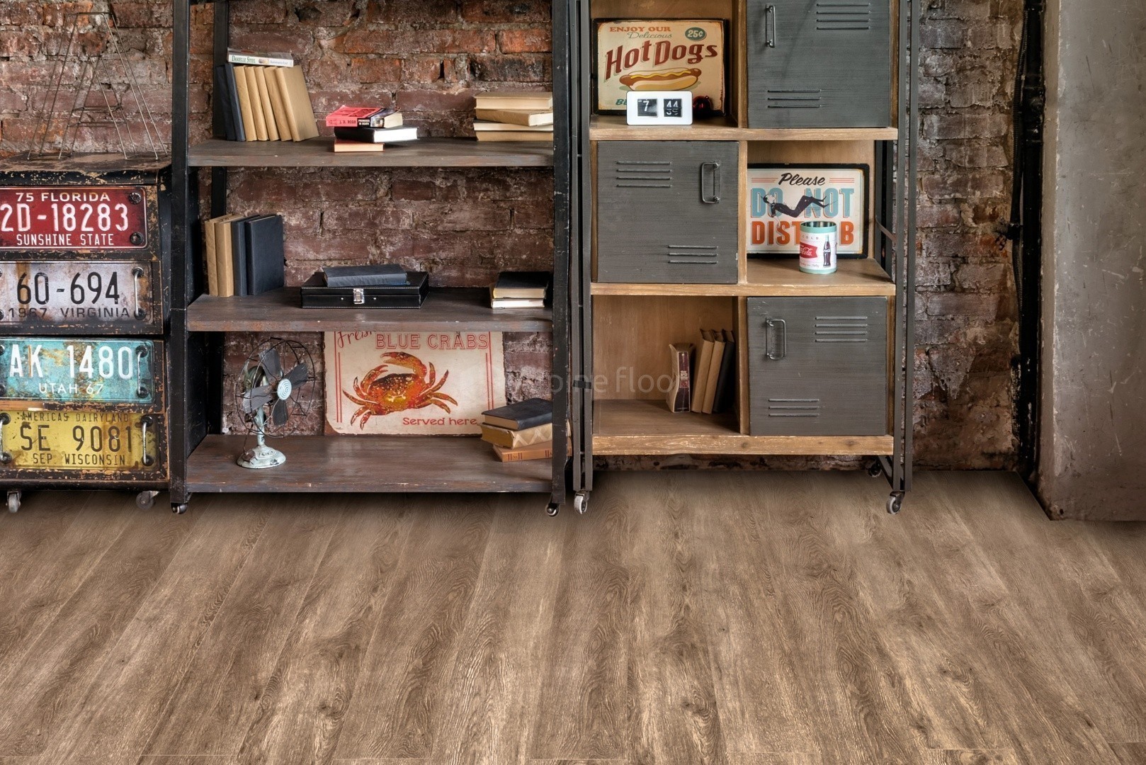 Кварцвиниловая плитка Alpine Floor клеевая Grand Sequoia LVT Маслина ECO 11-1102 1219,2×184,15×2,5 фото в интерьере