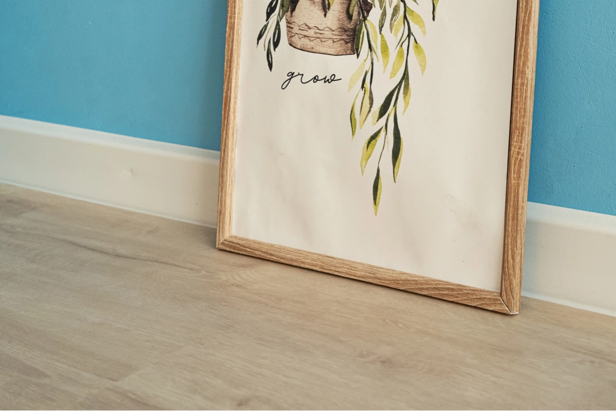 Кварцвиниловый SPC ламинат Vinilam Vinipol Дуб Сиена 7893-EIR 1220×228×5 фото в интерьере