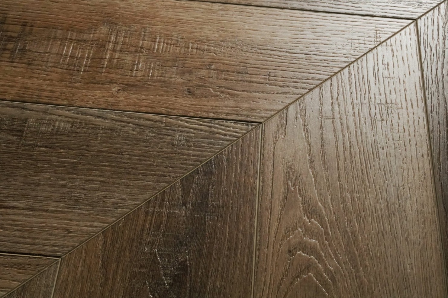 Кварцвиниловая плитка Damy Floor клеевая Chevron LVT Амбуаз Amboise DF06-Ch-LVT французская елка 600×127×2,5