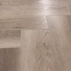 Кварцвиниловый SPC ламинат Cronafloor Herringbone 2.0 Дуб Руан H021 венгерская елка 640×128×4,5