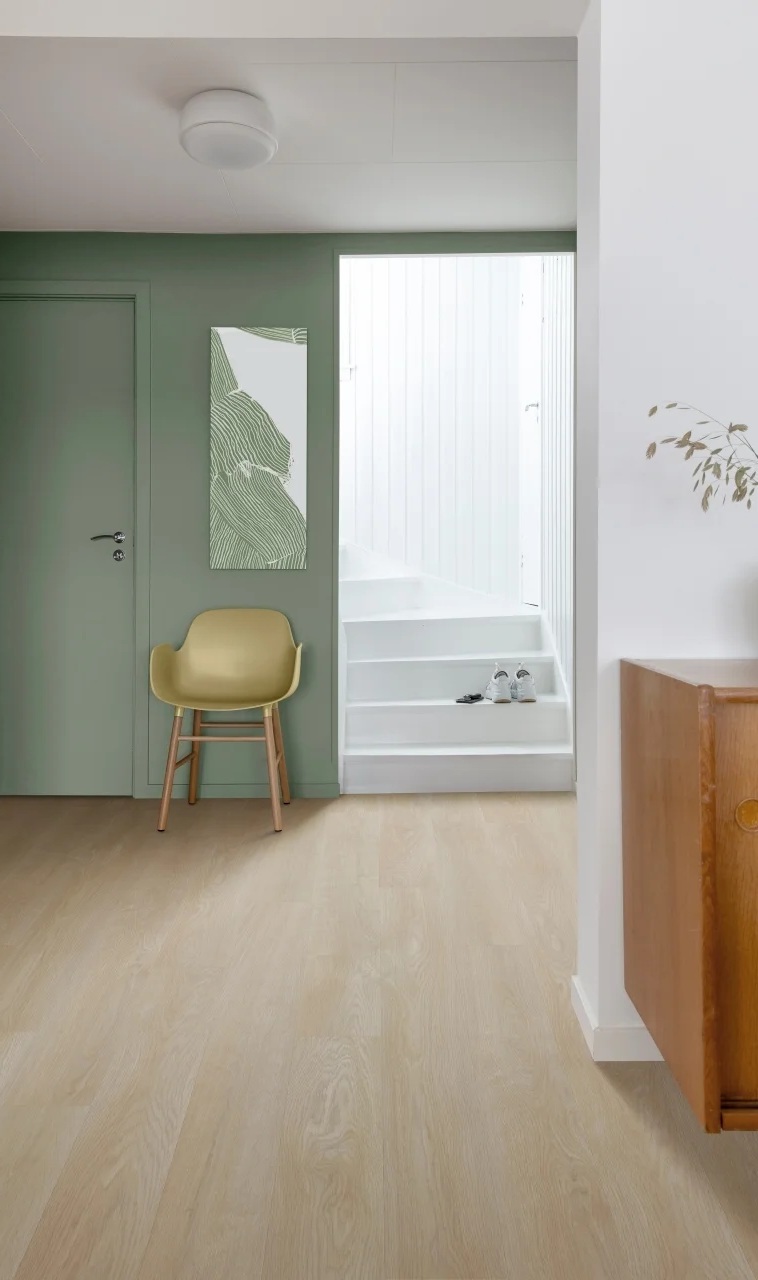 Кварцвиниловый SPC ламинат Adelar Eterna Somerset Oak 05333 400087726 1220×181×5 фото в интерьере