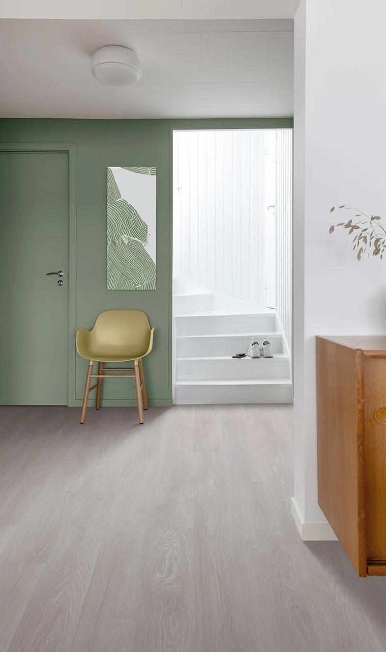 Кварцвиниловый SPC ламинат Adelar Eterna Somerset Oak 05906 400087724 1220×181×5 фото в интерьере