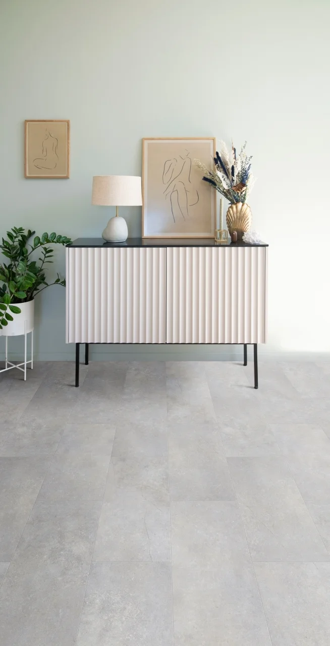 Кварцвиниловый SPC ламинат Adelar Eterna Acoustic Ponza 14107 400087695 610×305×6 фото в интерьере