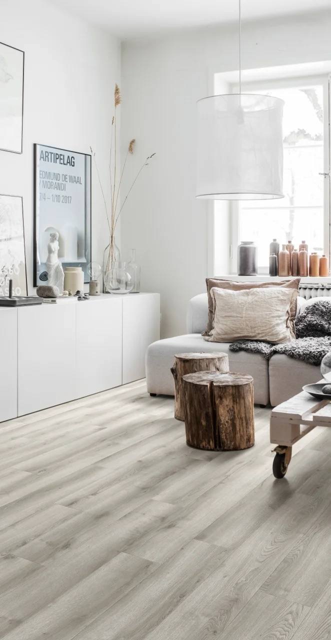 Кварцвиниловый SPC ламинат Adelar Solida Acoustic Traditional Oak 03935 400087437 1219×178×5 фото в интерьере