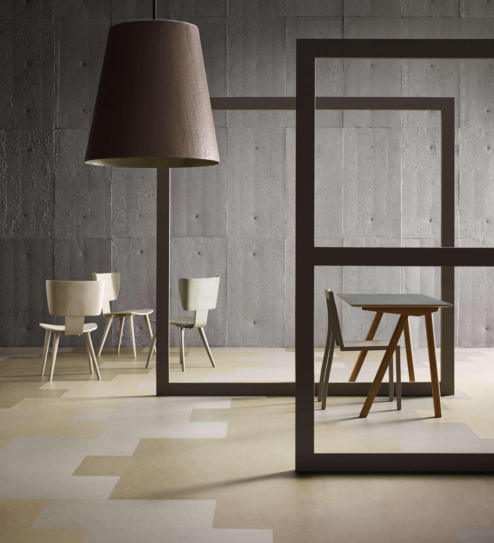 Мармолеум Forbo Modular Marble Calico t2713 500×500×2,5 фото в интерьере