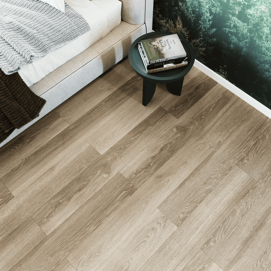 Кварцвиниловый SPC ламинат Invictus Maximus Plank French Oak Desert 1213×178×6 фото в интерьере