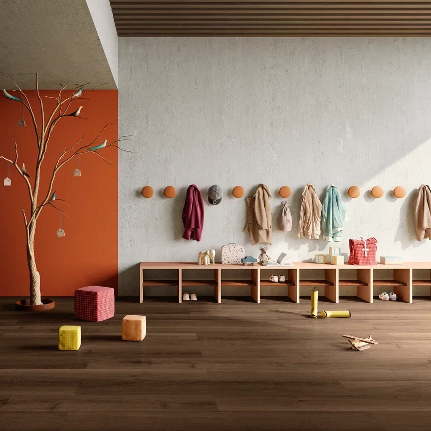 Кварцвиниловый SPC ламинат Invictus Maximus Plank Highland Oak Chocolate 1213×178×6 фото в интерьере