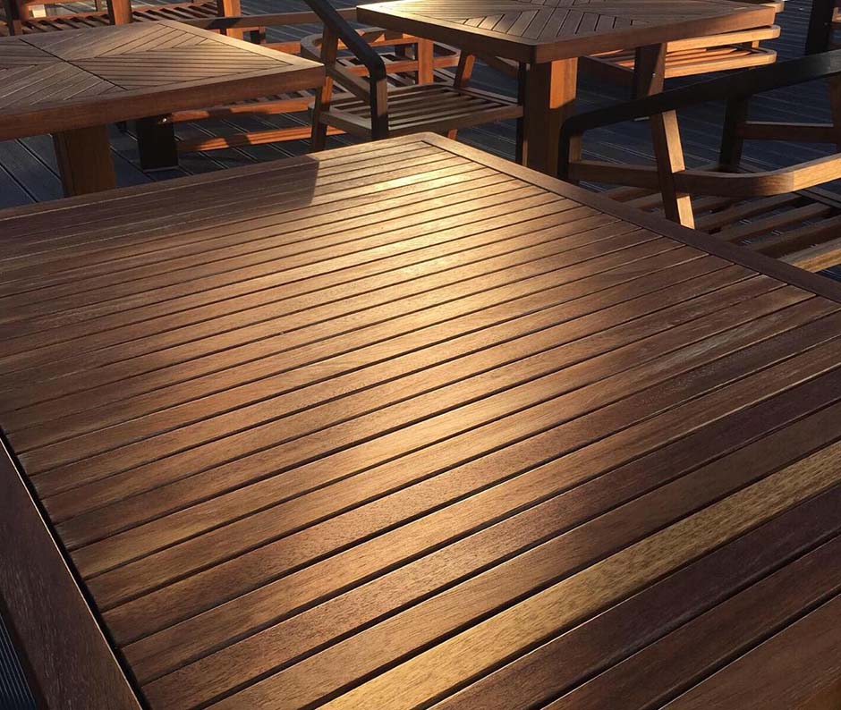 Лак яхтный Biofa 8050 Бесцветный глянцевый 0,125 л фото в интерьере