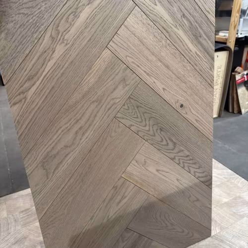 Инженерная доска HM Flooring Дуб Decor 31 Прайм венгерская ёлка 600×120×14
