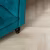 Кварцвиниловая плитка Vinilam клеевая Parquet Chevron Glue Шеврон Сезар RI4445118CL4 французская елка 690×115×2,5 фото в интерьере