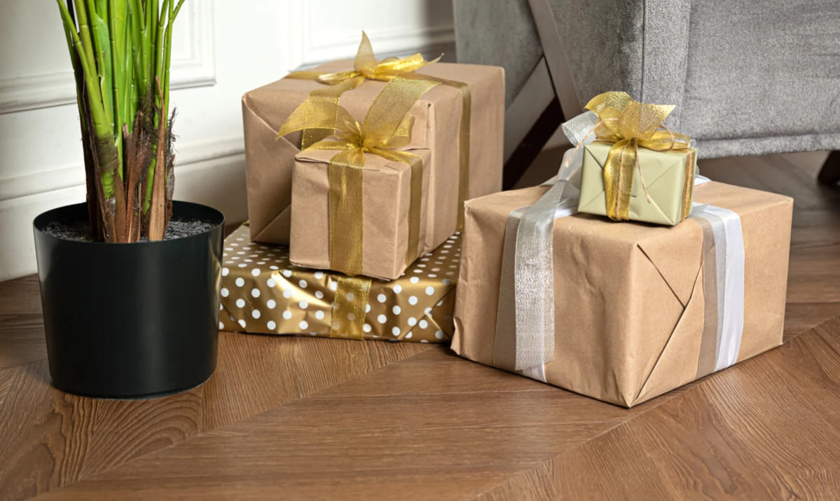 Кварцвиниловая плитка Vinilam клеевая Parquet Chevron Glue Шеврон Плезир I1651102 французская елка 690×115×2,5 фото в интерьере