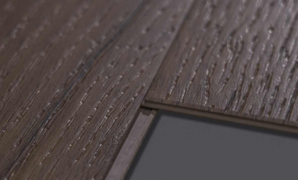 Кварцвиниловый SPC ламинат Vinilam Ceramo Cork Дуб Берн 8885-EIR 1520×225×8 фото в интерьере