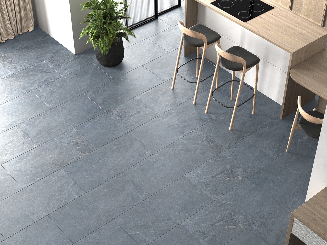 Кварцвиниловый SPC ламинат Vinilam Ceramo Stone Мальтийский Базальт 91907 940×470×8 фото в интерьере