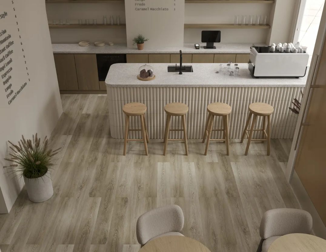 Кварцвиниловый SPC ламинат Alpine Floor Grand Sequoia Клауд ECO 11-1508 MC 1524×180×5 фото в интерьере