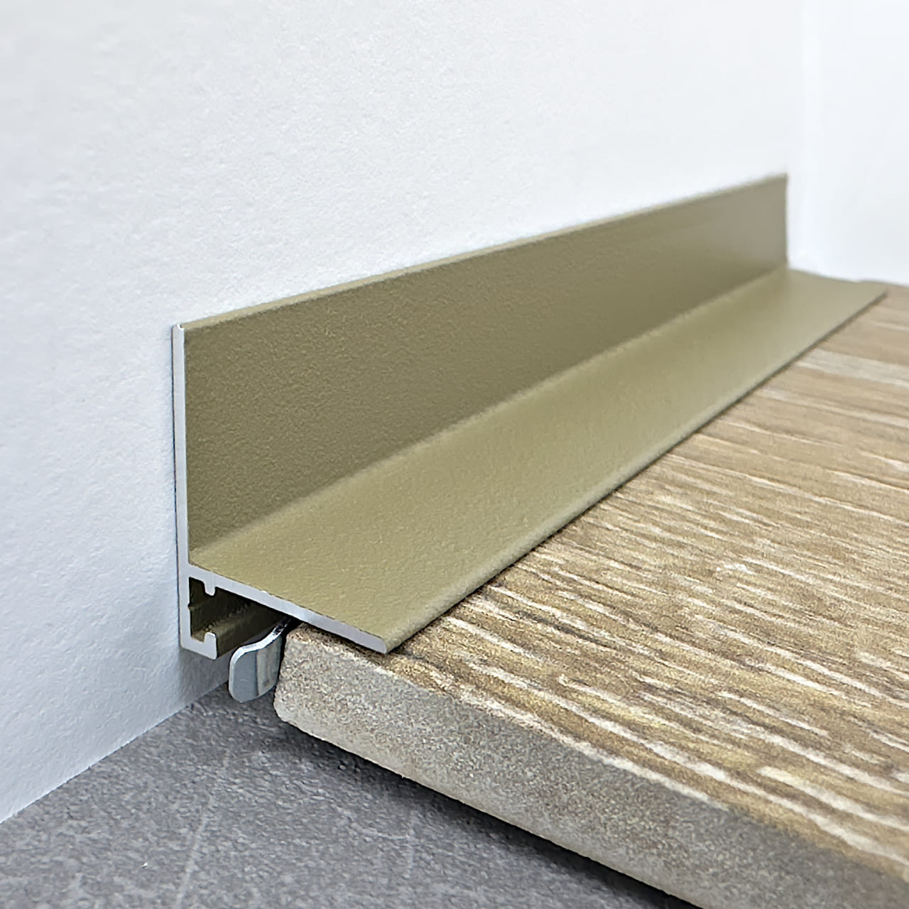 Микроплинтус алюминиевый TeckWood L-20 Шампань Муар RAL 1035 2000×20×16