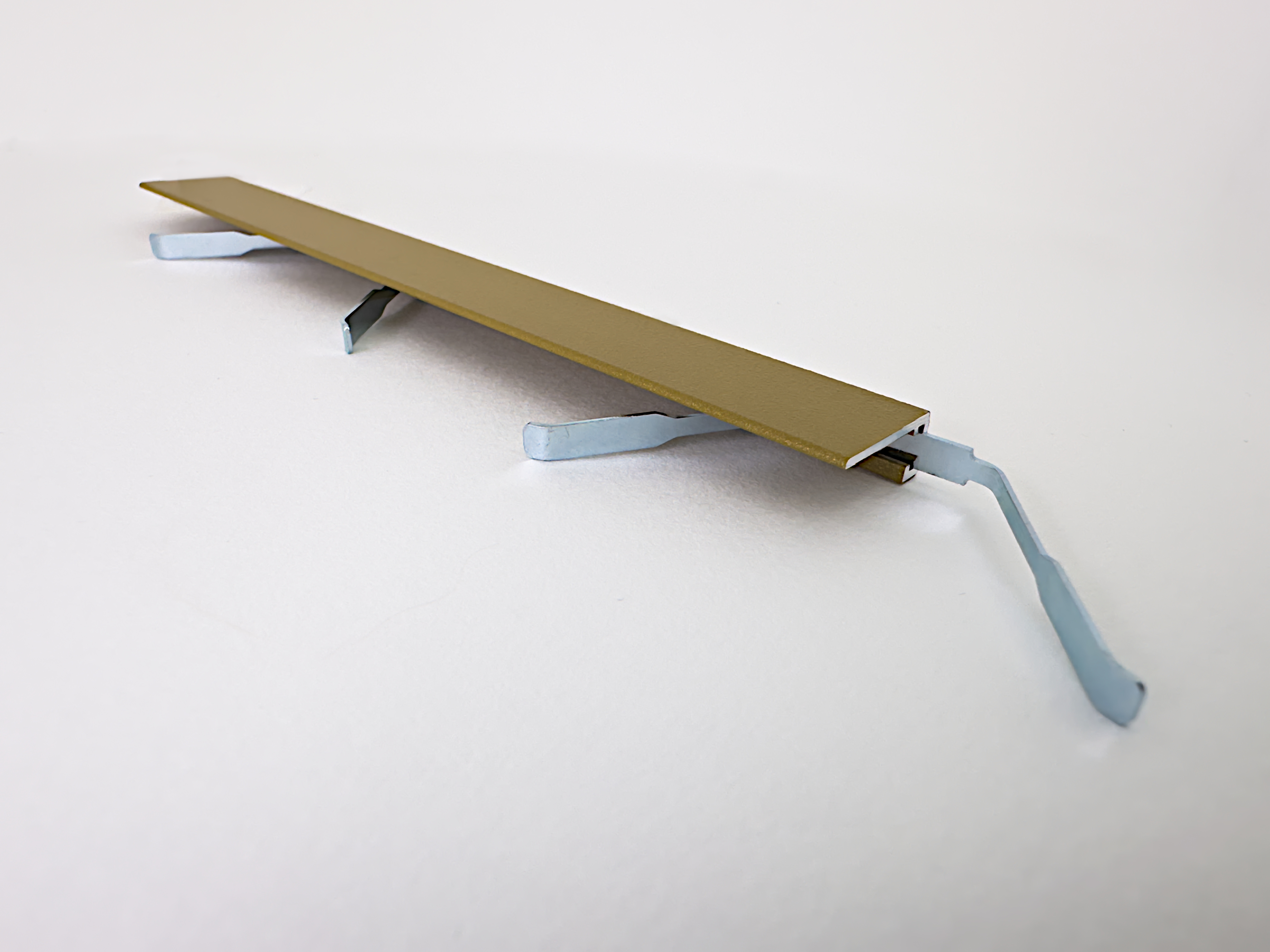 Микроплинтус алюминиевый TeckWood М-6 Золото Муар RAL 1036 2000×6×15