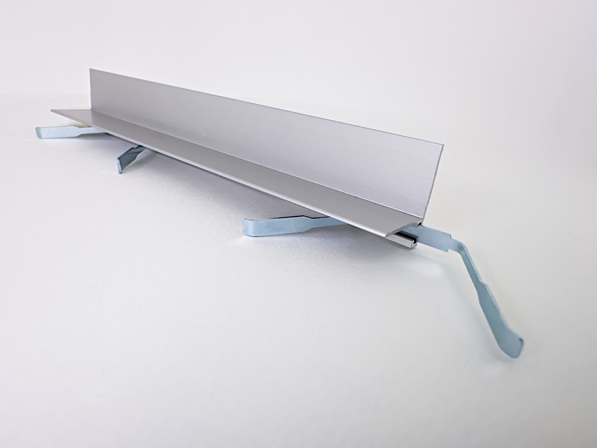 Микроплинтус алюминиевый TeckWood L-20 Серебро матовое 2000×20×16