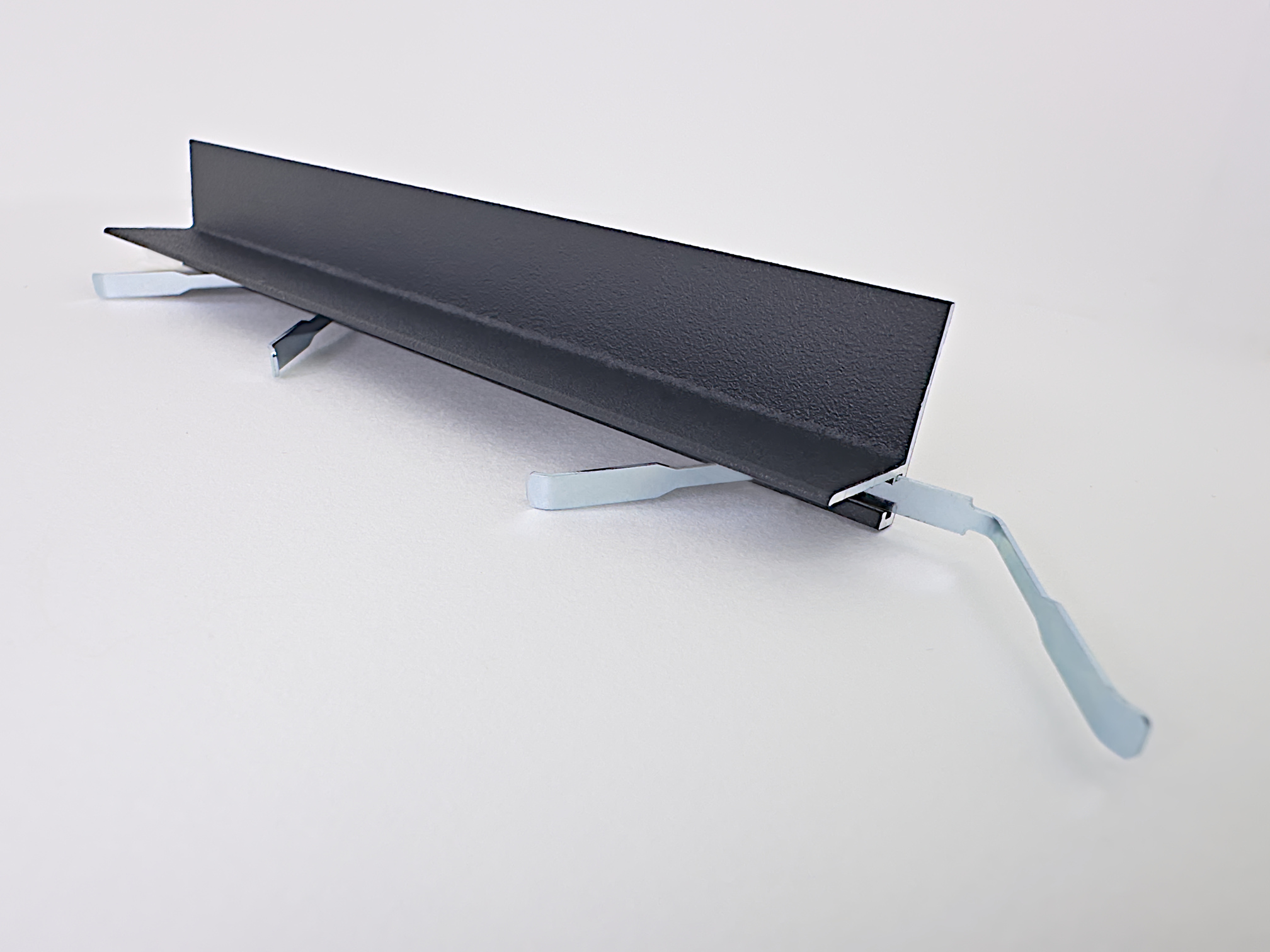 Микроплинтус алюминиевый TeckWood L-20 Черный Муар RAL 9005 2000×20×16