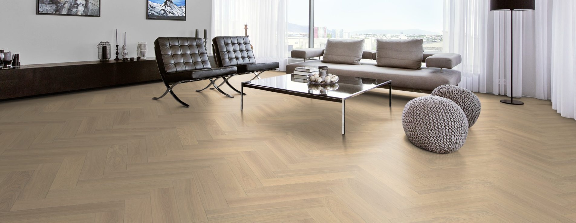 Инженерная доска Kahrs Дуб AB Creme White 111PABEKFVKE600 Calm венгерская елка 600×120×11 фото в интерьере