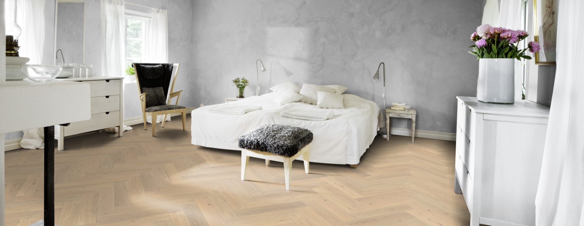 Инженерная доска Kahrs Дуб CD Creme White 111PCDEKFVKE600 Lively венгерская елка 600×120×11 фото в интерьере