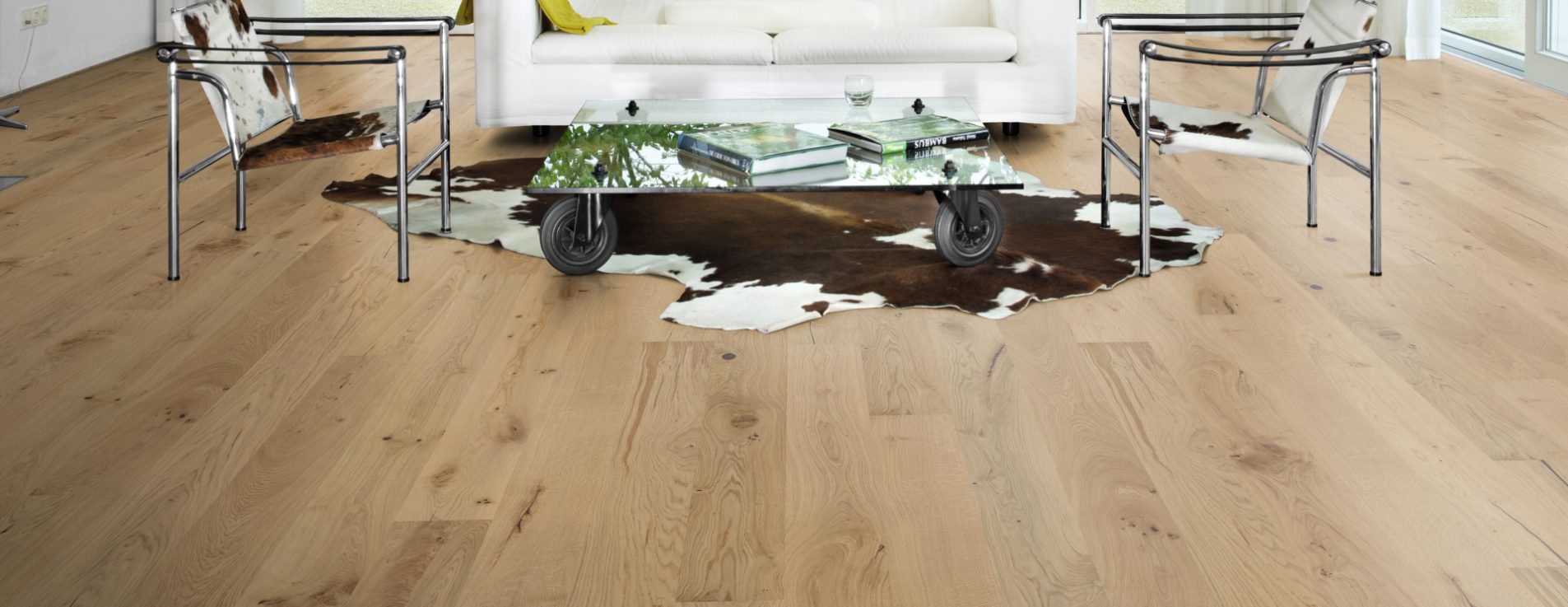 Паркетная доска Kahrs Европейская Дуб Штарнберг Starnberg 151N9AEKF0KW240 Lively 2420×187×15 фото в интерьере