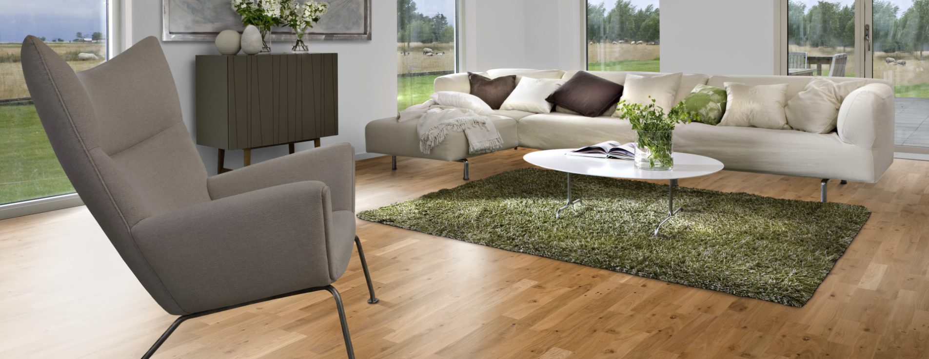 Паркетная доска Kahrs Европейская Дуб Арденны Ardenne 153N66EK09KW240 Lively 2423×200×15 фото в интерьере