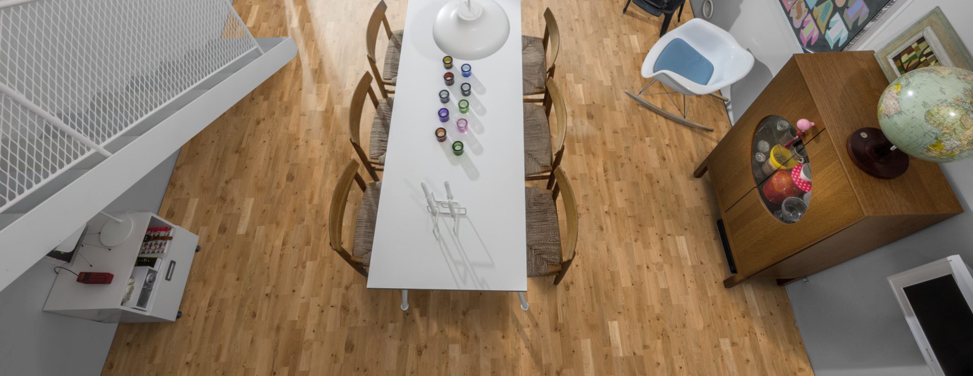 Паркетная доска Kahrs Европейская Дуб Арденны Ardenne 153N66EK09KW240 Lively 2423×200×15 фото в интерьере